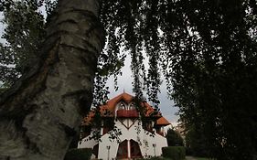 Grantek Ueduelohaz